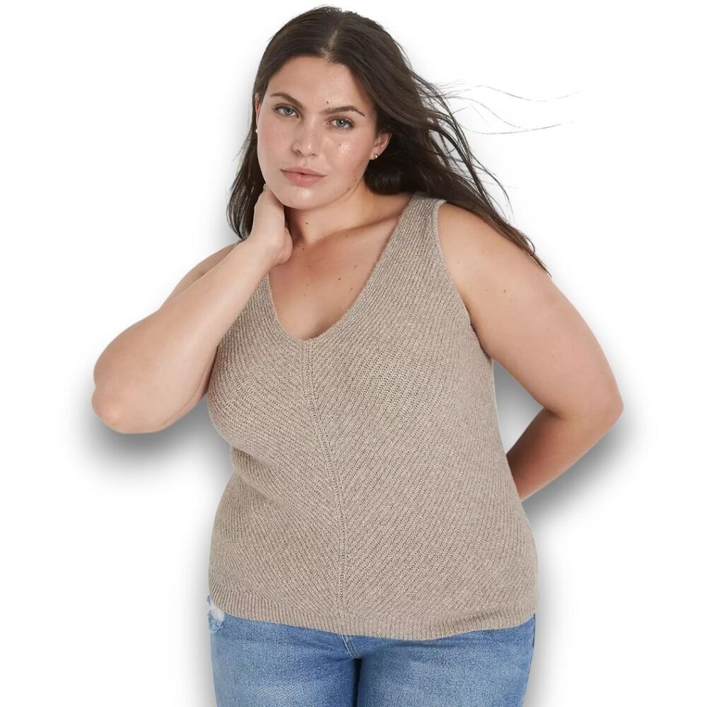 Lane Bryant NWOT Plus Size Cropped V-Neck Sleeveless Sweater Tank 22/24 Beige